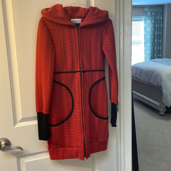 Rebecca King Cable Knit Sweater jacket - Picture 2 of 7